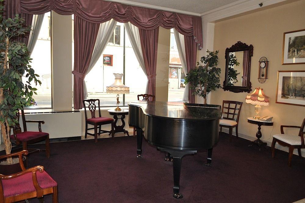 Hotel Retlaw, Trademark Collection By Wyndham Fond du Lac Extérieur photo